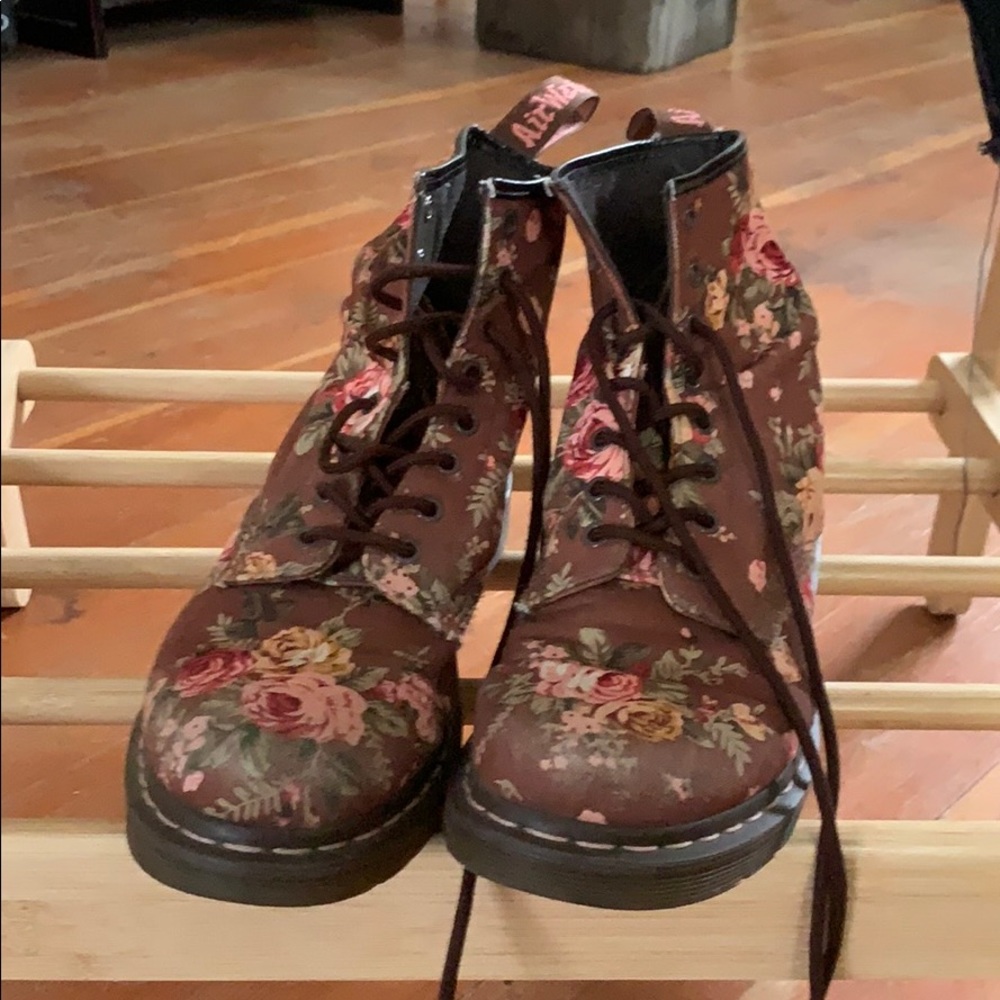 Floral Dr. Martens